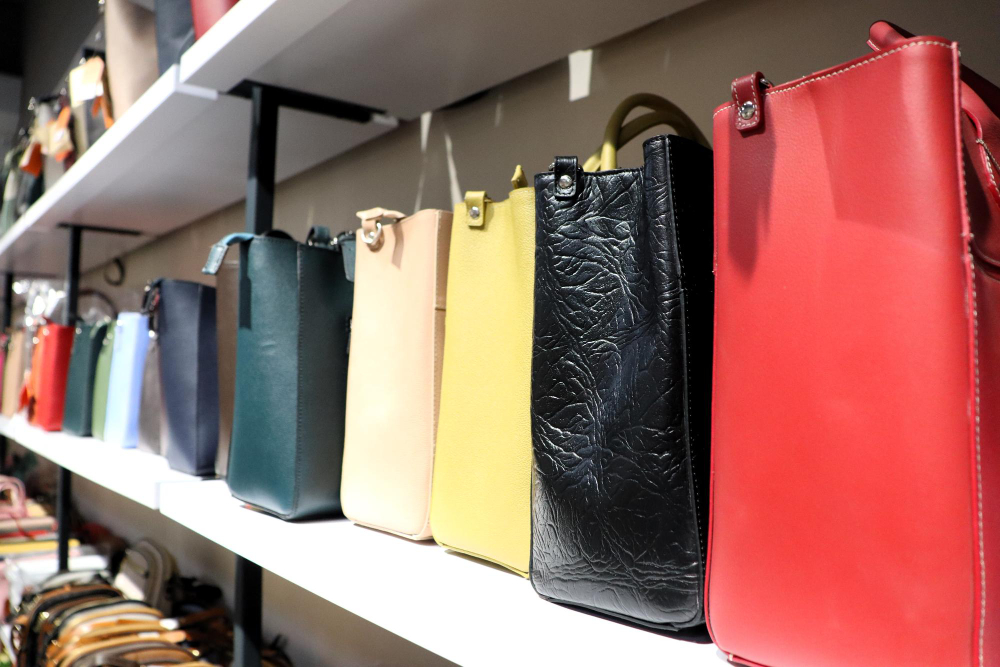 second-hand branded bag shop